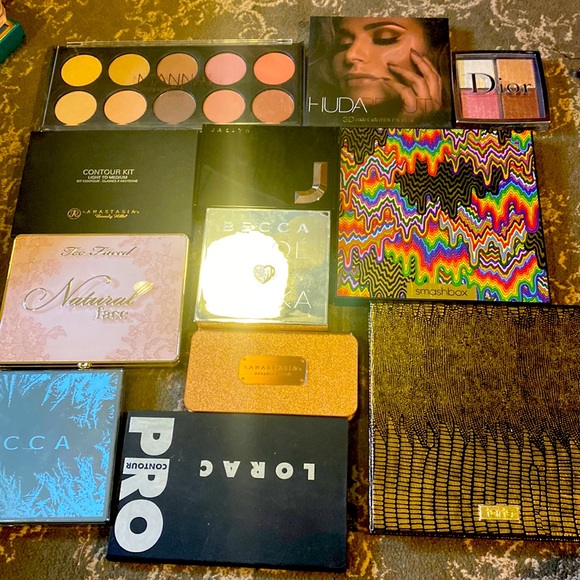 HUDA BEAUTY Other - Contour palettes